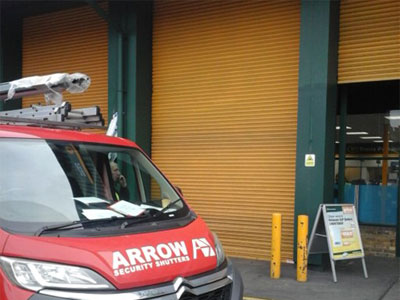 arrow-shutters-van